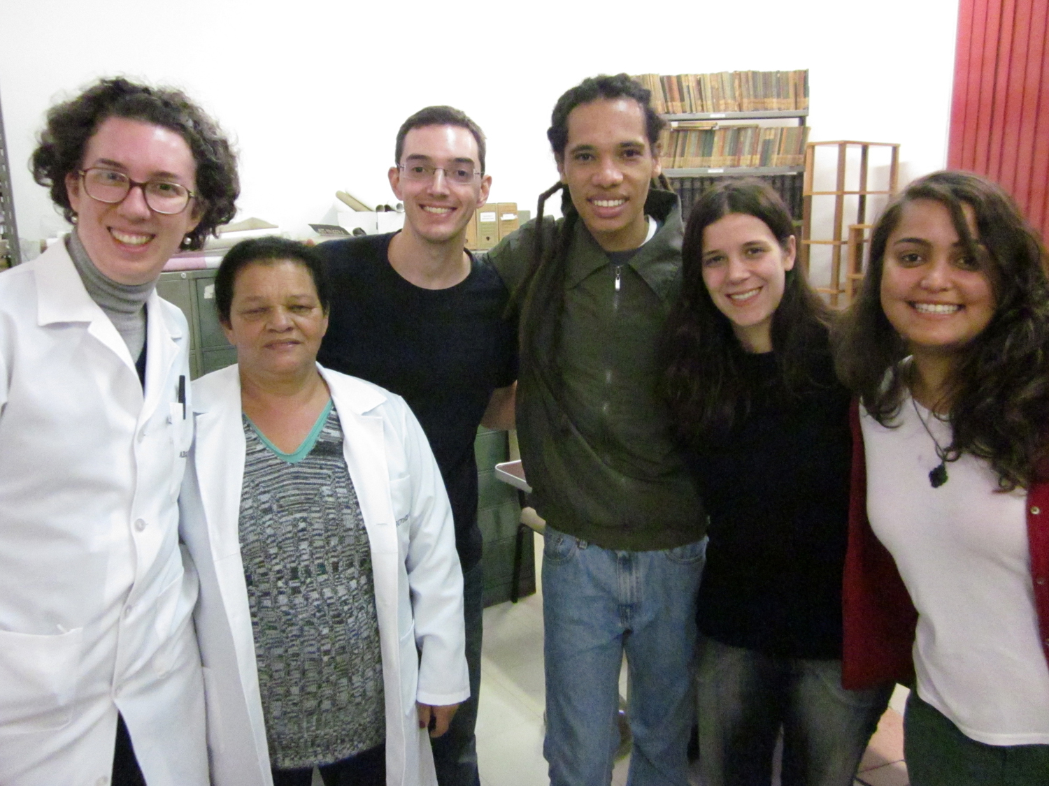 CESTA e IEB: no dia 28 de junho, colegas do Centro de Estudos Ameríndios USP, detentor de rico acervo documental e bibliográfico, receberam instruções iniciais de salvaguarda de seu acervo, graças às orientações prestadas pela funcionária Joana Lima.